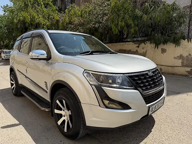 Used Mahindra XUV500 W7 AT [2018-2020] in Delhi