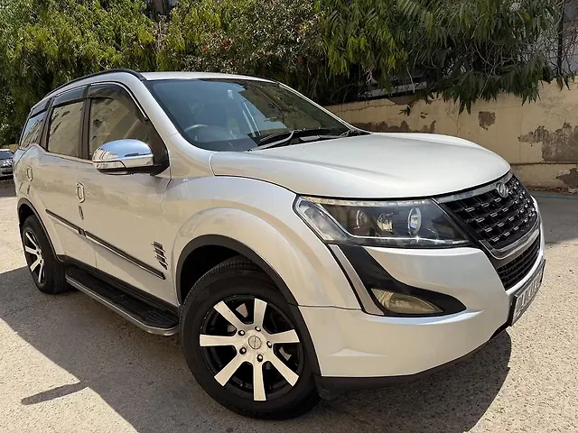 Used Mahindra XUV500 W7 AT [2018-2020] in Delhi