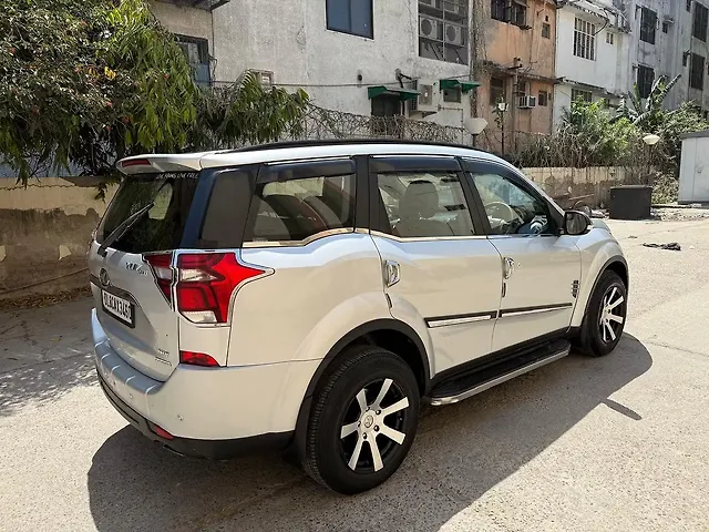 Used Mahindra XUV500 W7 AT [2018-2020] in Delhi