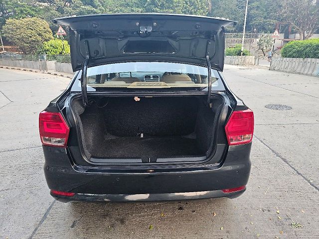 Used Volkswagen Ameo Highline Plus 1.5L AT (D)16 Alloy in Mumbai