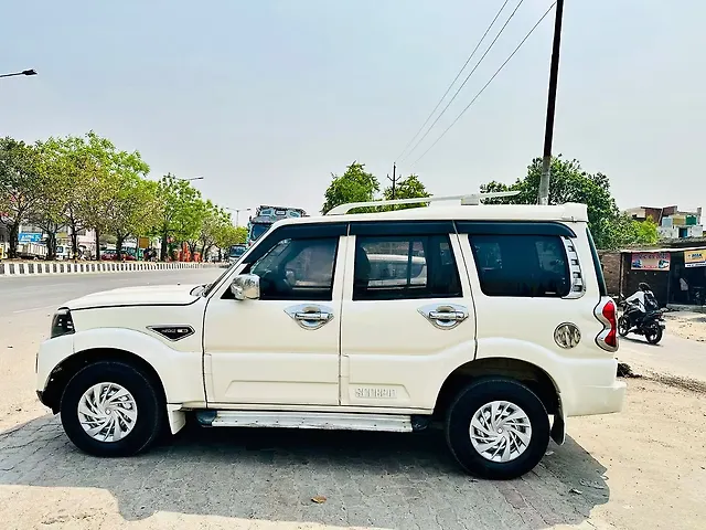 Used Mahindra Scorpio 2021 S3 2WD 7 STR in Lucknow