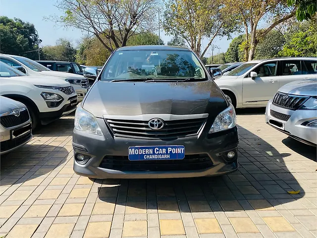 Used 2013 Toyota Innova in Chandigarh