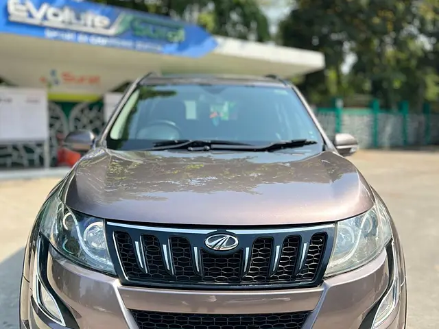 Used 2018 Mahindra XUV500 in Surat