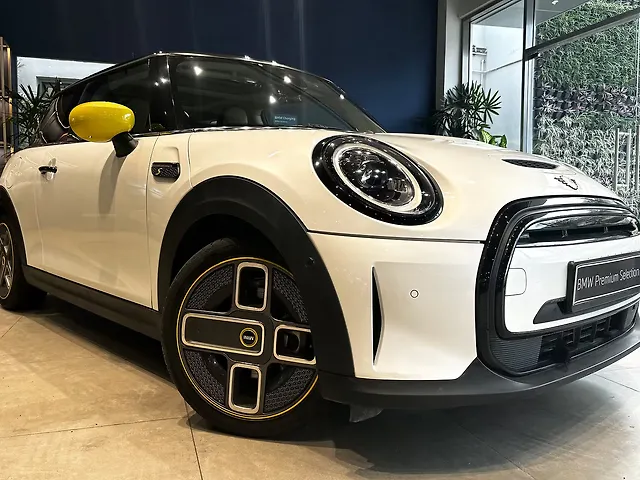 Used 2023 MINI Cooper SE in Kolkata