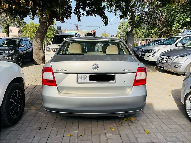 Used Skoda Rapid [2014-2015] 1.5 TDI CR Elegance AT in Chandigarh