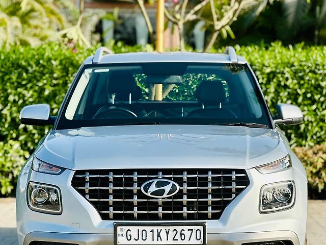 Used 2020 Hyundai Venue in Surat