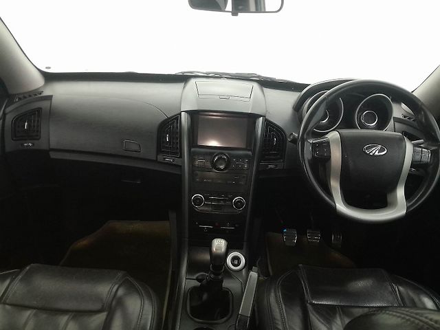Used Mahindra XUV500 [2015-2018] W10 in Indore