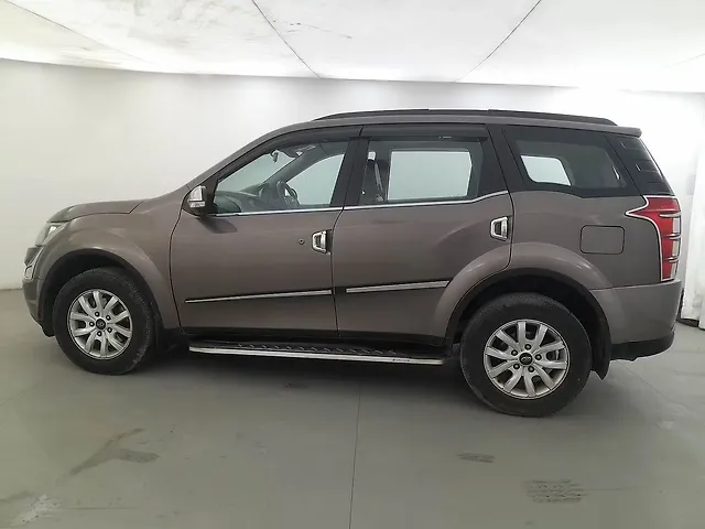 Used Mahindra XUV500 [2015-2018] W10 in Indore