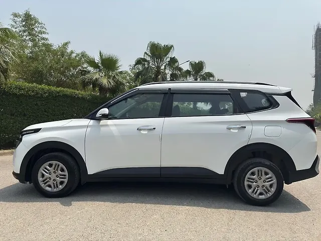 Used Kia Carens [2022-2023] Prestige 1.5 Petrol MT 7 STR in Delhi