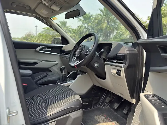 Used Kia Carens [2022-2023] Prestige 1.5 Petrol MT 7 STR in Delhi