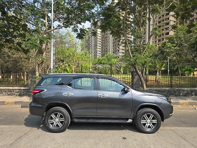 Used Toyota Fortuner 4X2 AT 2.8 Diesel in Mumbai
