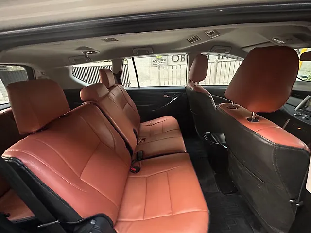 Used Toyota Innova Crysta [2016-2020] 2.4 G 7 STR [2016-2017] in Mumbai