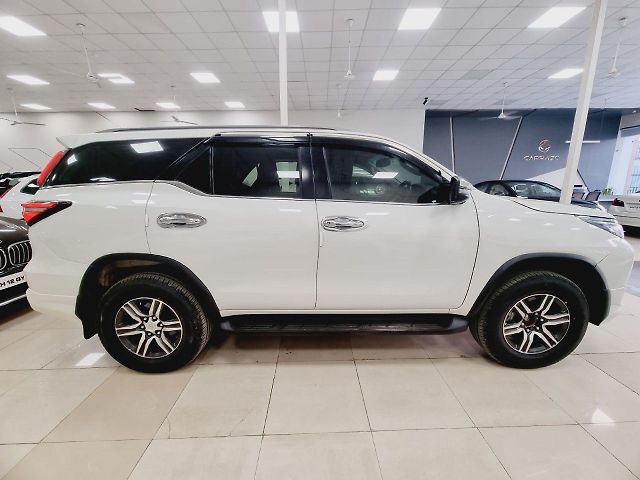 Used Toyota Fortuner [2016-2021] 2.8 4x2 AT [2016-2020] in Mumbai