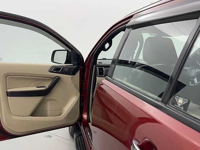 Used Ford Endeavour [2016-2019] Titanium 3.2 4x4 AT in Delhi