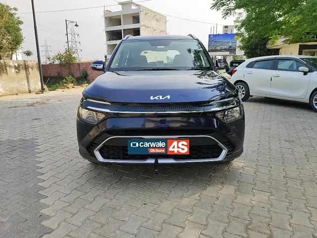 Used 2022 Kia Carens in Mohali