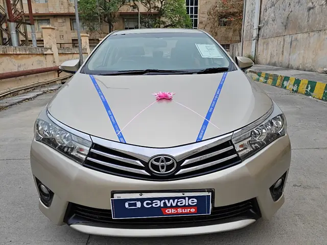 Used 2015 Toyota Corolla Altis in Noida