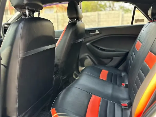 Used Hyundai Elite i20 [2019-2020] Sportz Plus 1.4 CRDi Dual Tone in Nashik