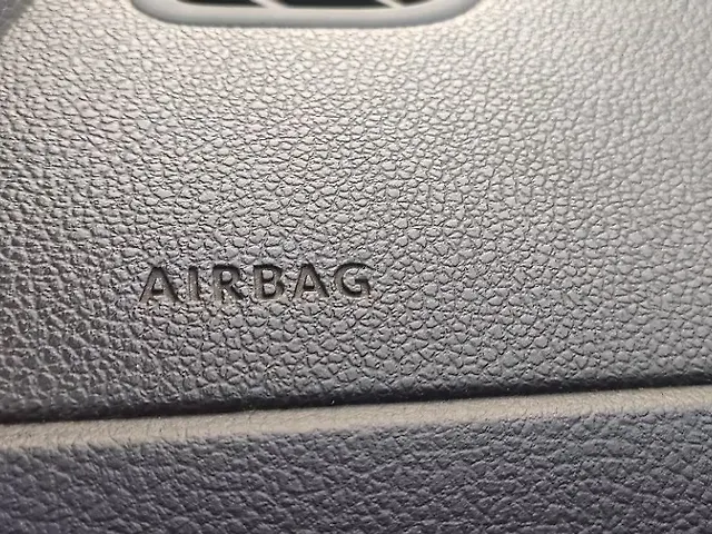 Used Volkswagen Polo [2012-2014] Highline1.2L (P) in Bangalore