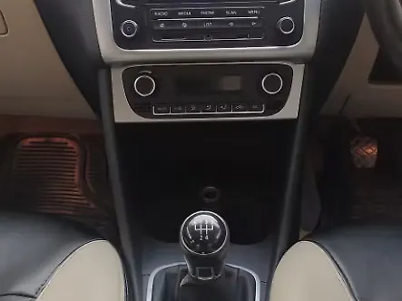 Used Volkswagen Polo [2012-2014] Highline1.2L (P) in Bangalore