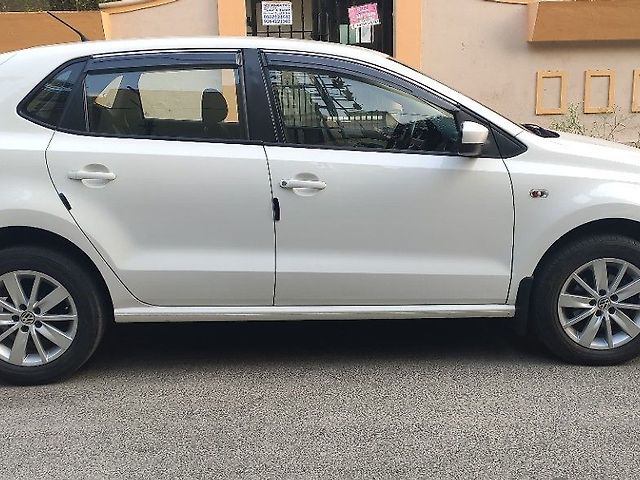 Used Volkswagen Polo [2012-2014] Highline1.2L (P) in Bangalore