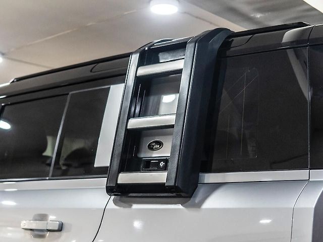 Used Land Rover Defender 110 HSE 2.0 Petrol in Delhi
