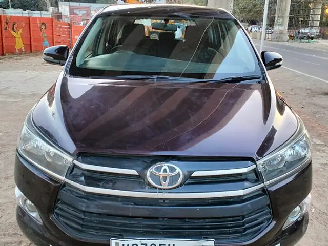 Used 2017 Toyota Innova Crysta in Kanpur