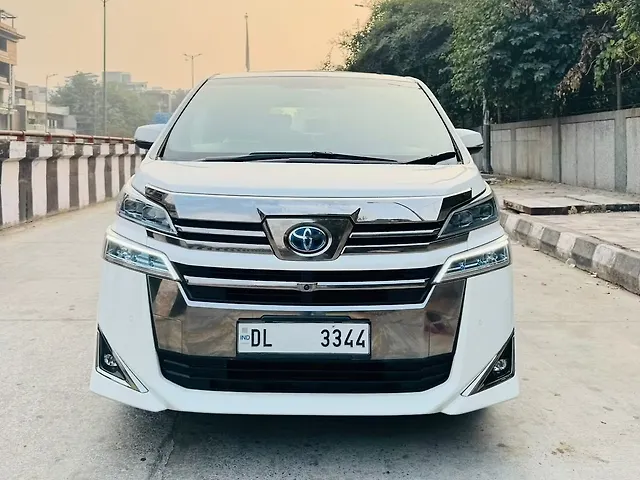 Used 2022 Toyota Vellfire in Delhi