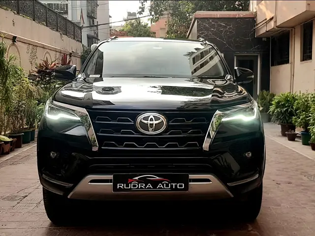 Used 2024 Toyota Fortuner in Kolkata