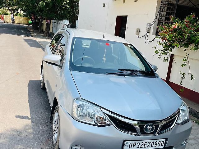 Used 2013 Toyota Etios Liva in Lucknow