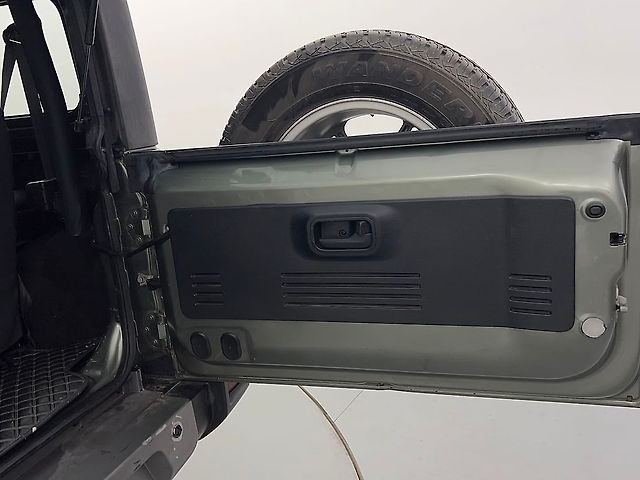 Used Mahindra Thar LX Hard Top Petrol MT in Delhi