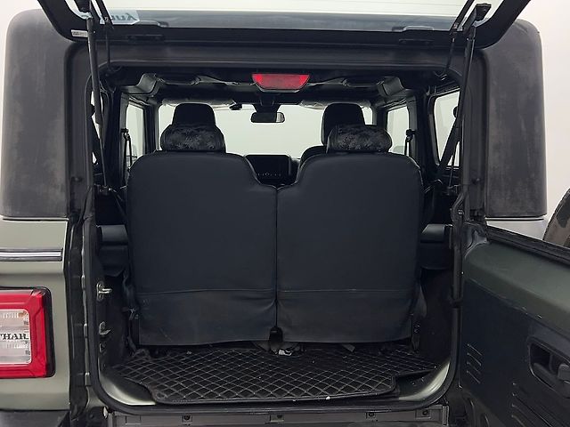 Used Mahindra Thar LX Hard Top Petrol MT in Delhi