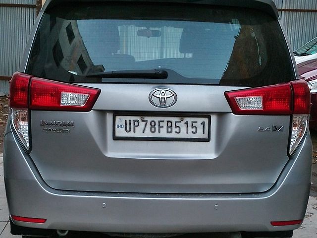 Used Toyota Innova Crysta [2016-2020] 2.4 V Diesel in Kanpur