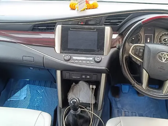 Used Toyota Innova Crysta [2016-2020] 2.4 V Diesel in Mumbai