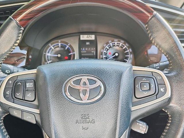 Used Toyota Innova Crysta [2016-2020] 2.4 ZX 7 STR [2016-2020] in Mumbai