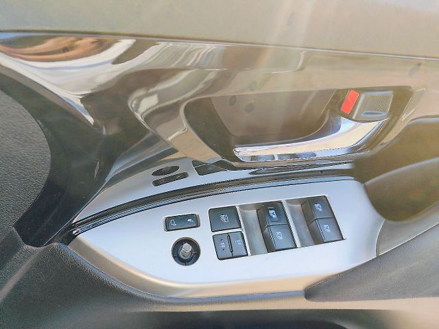 Used Toyota Innova Crysta [2016-2020] 2.4 ZX 7 STR [2016-2020] in Mumbai