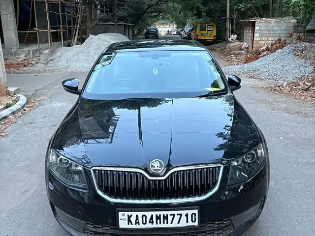 Used 2013 Skoda Octavia in Bangalore