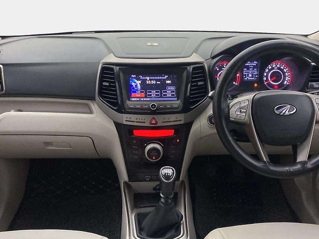 Used Mahindra XUV300 [2019-2024] W8 (O) 1.5 Diesel [2020] in Ahmedabad