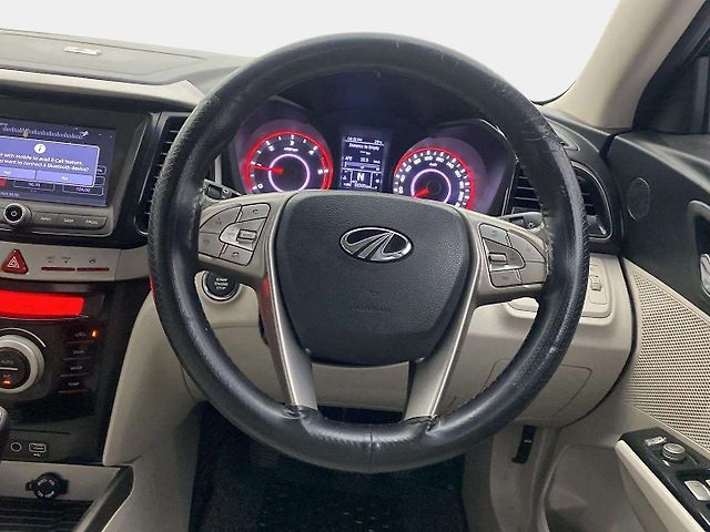 Used Mahindra XUV300 [2019-2024] W8 (O) 1.5 Diesel [2020] in Ahmedabad