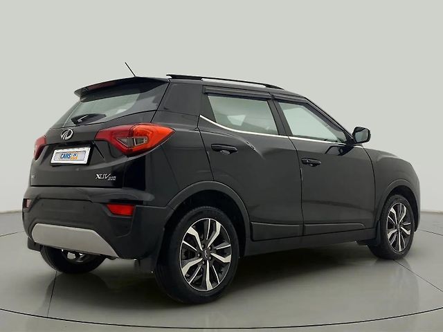 Used Mahindra XUV300 [2019-2024] W8 (O) 1.5 Diesel [2020] in Ahmedabad