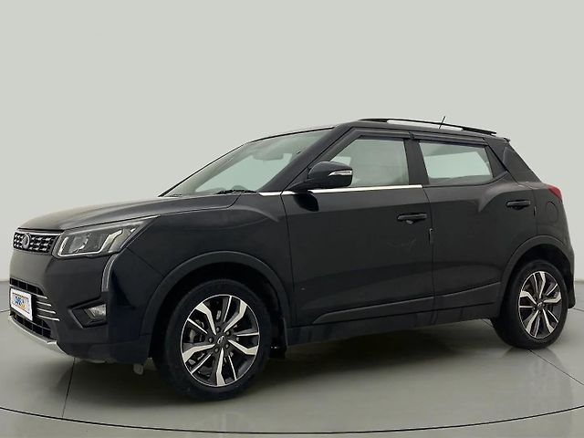Used Mahindra XUV300 [2019-2024] W8 (O) 1.5 Diesel [2020] in Ahmedabad