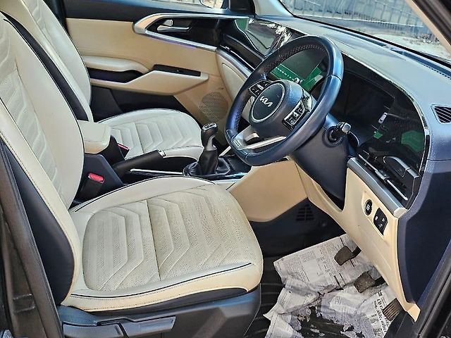 Used Kia Carens [2022-2023] Luxury Plus 1.5 Diesel 6 STR in Mumbai