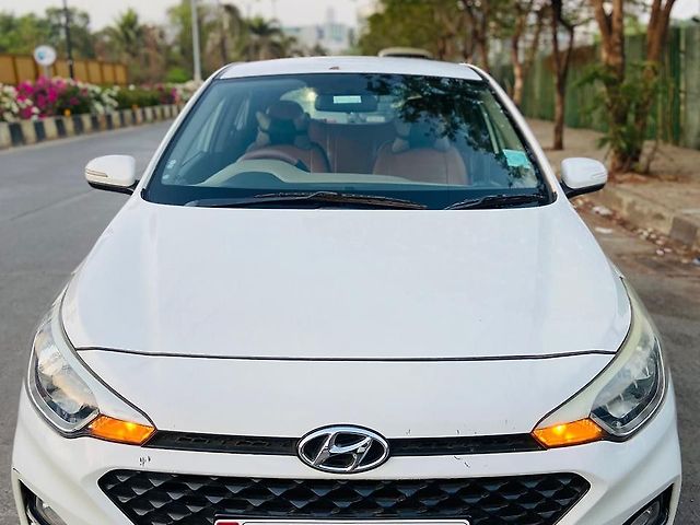 Used 2018 Hyundai i20 Active in Mumbai