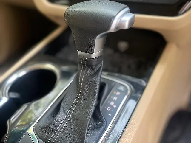 Used Kia Carnival [2020-2023] Premium 7 STR in Delhi