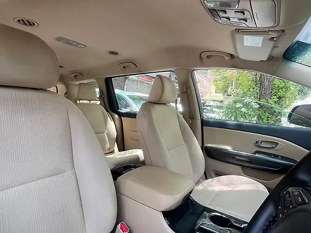 Used Kia Carnival [2020-2023] Premium 7 STR in Delhi