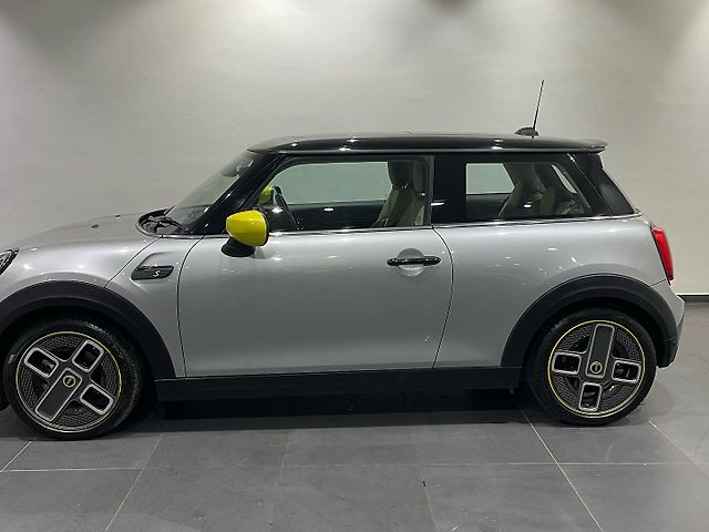 Used MINI Cooper SE 3-Door in Mumbai