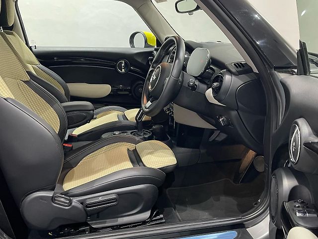 Used MINI Cooper SE 3-Door in Mumbai