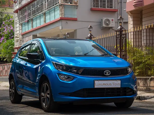 Used 2022 Tata Altroz in Kolkata