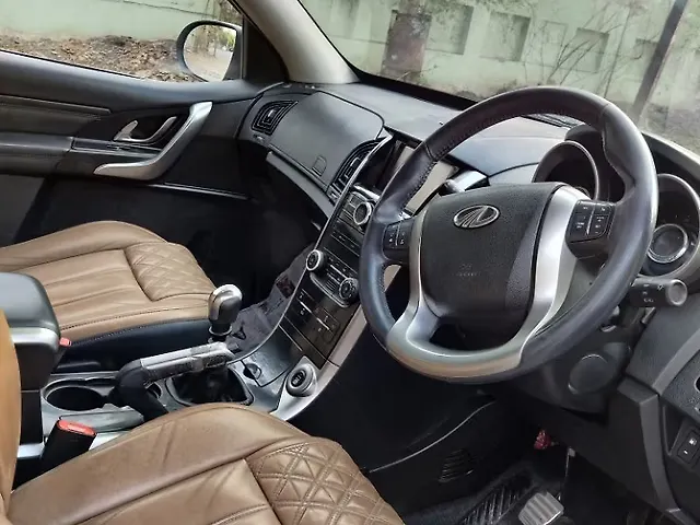 Used Mahindra XUV500 W11 in Indore