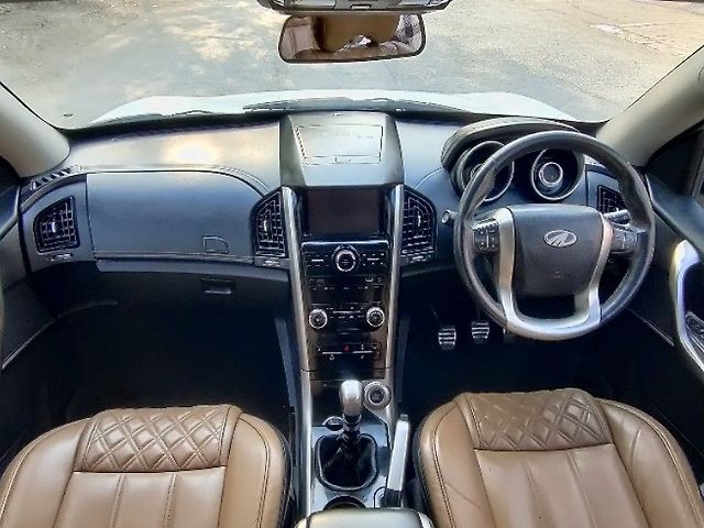 Used Mahindra XUV500 W11 in Indore