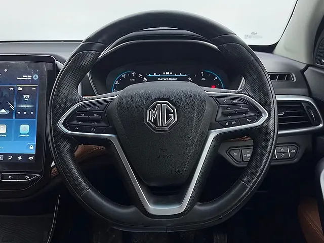 Used MG Hector Plus [2020-2023] Sharp 2.0 Diesel Turbo MT 6-STR in Chandigarh